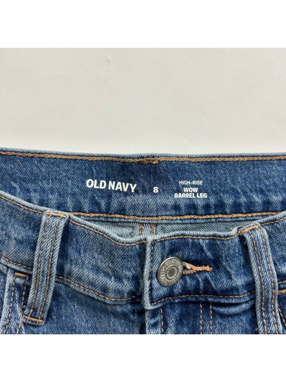 Old Navy Medium Wash Denim Barrel Leg Jeans 8 - Picture 3 of 6